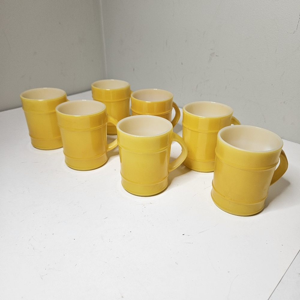 Anchor Hocking Yellow Barrel Mug Set Of 7 Mugs RARE SET Coffee Cup